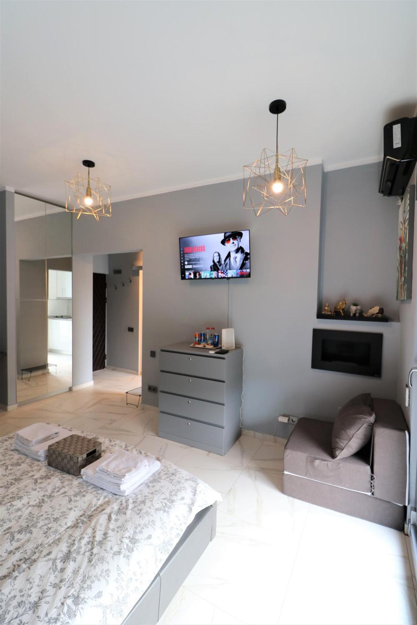 Deluxe Skyline Retreat Studio - Old Town בוקרשט מראה חיצוני תמונה